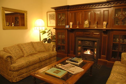 Clifton Motel & Grittleton Lodge - Sunshine Coast Tourism 15
