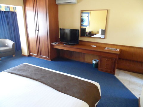Clifton Motel & Grittleton Lodge - Sunshine Coast Tourism 22