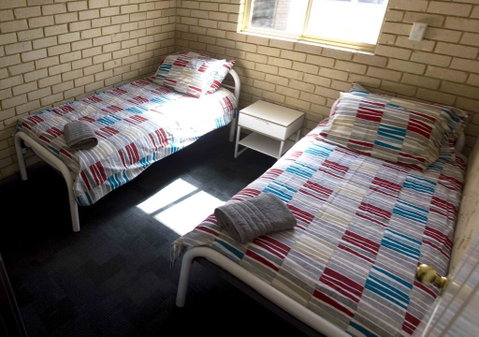 Shiralee Hostel -note - Valid Passport Required To Check In - Holiday Sunshine Coast 8