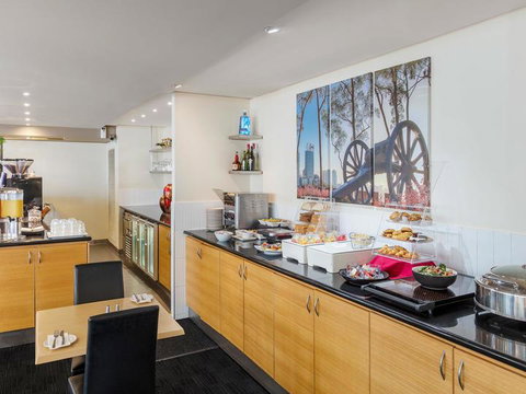 Eliza\'s Lookout - Holiday Sunshine Coast 30