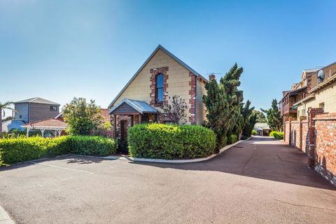 100 On South Callan Apartments - Holiday Sunshine Coast 21