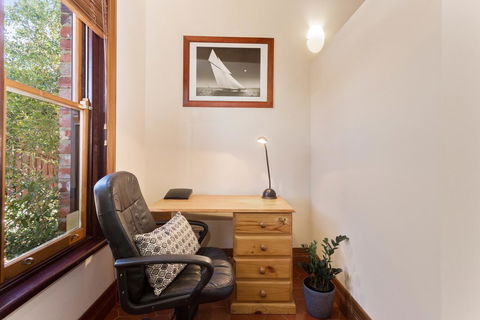 100 On South Callan Apartments - Holiday Sunshine Coast 11