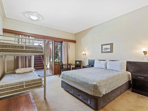 Heritage Country Motel - Sunshine Coast Tourism 12