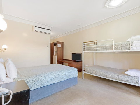 Heritage Country Motel - Sunshine Coast Tourism 20