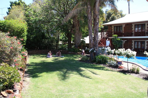 Heritage Country Motel - Sunshine Coast Tourism 32