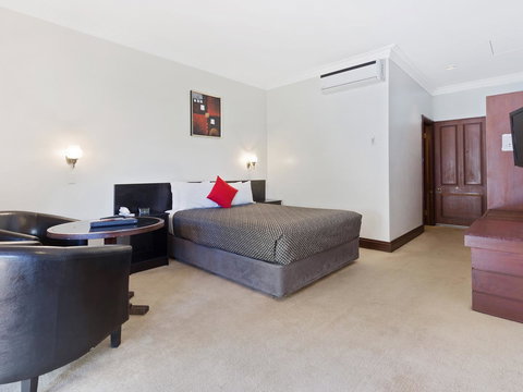 Heritage Country Motel - Sunshine Coast Tourism 10