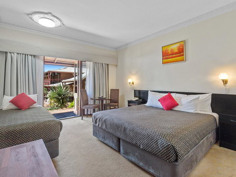 Heritage Country Motel - Sunshine Coast Tourism 5