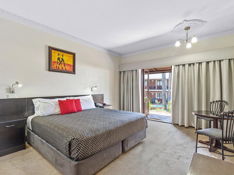 Heritage Country Motel - Sunshine Coast Tourism 18