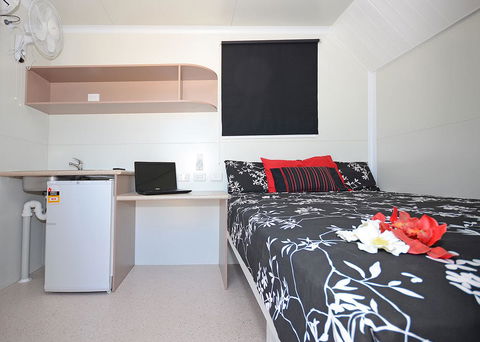 Meekatharra Accommodation Centre - Sunshine Coast Tourism 4
