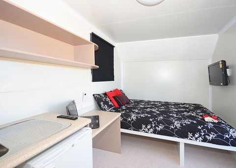 Meekatharra Accommodation Centre - Sunshine Coast Tourism 2