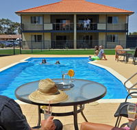 Pinnacles Edge Resort - Sunshine Coast Tourism