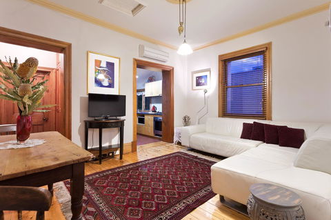 Annie's Victorian Terrace Accommodation Fremantle - Holiday Sunshine Coast 29