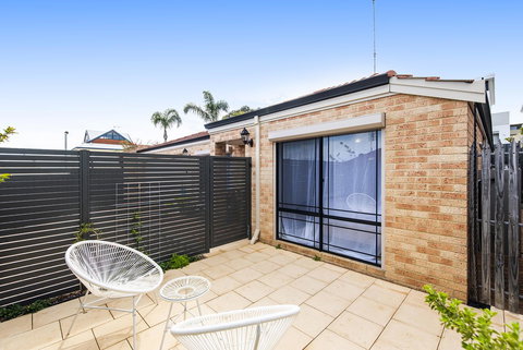 Scarborough Villa On Duke - Holiday Sunshine Coast 22