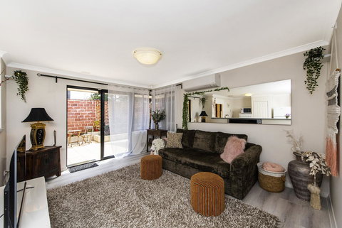 Scarborough Villa On Duke - Holiday Sunshine Coast 6