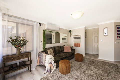 Scarborough Villa On Duke - Holiday Sunshine Coast 32