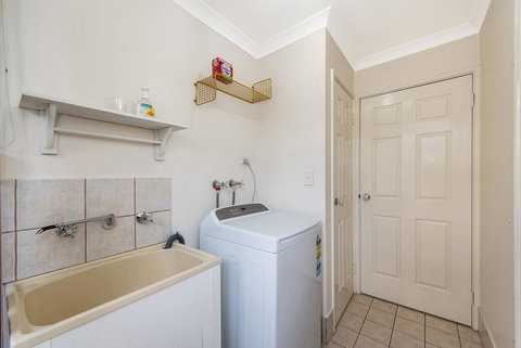 Scarborough Villa On Duke - Holiday Sunshine Coast 10