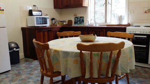 Woodlands Of Balingup Bush Cottages - Sunshine Coast Tourism 0