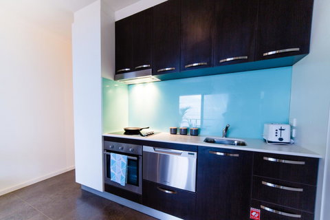 Onslow Beach Resort - Sunshine Coast Tourism 11