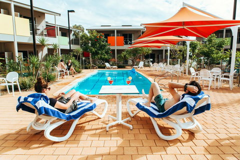 Onslow Beach Resort - Sunshine Coast Tourism 2