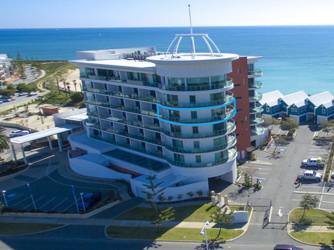 A 406 FANTASTIC OCEAN BEACH And MARINA VIEW APT - MANDURAH - Holiday Sunshine Coast 24