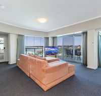 A 406 FANTASTIC OCEAN BEACH and MARINA VIEW APT AT SEASHELLS RESORT - Sunshine Coast Tourism