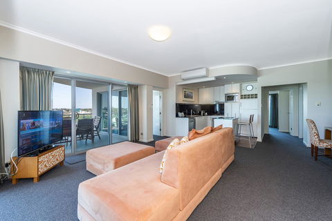 A 406 FANTASTIC OCEAN BEACH And MARINA VIEW APT - MANDURAH - Holiday Sunshine Coast 22