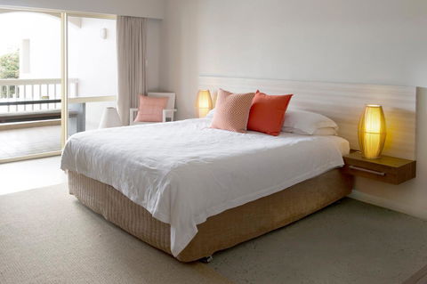 The Marina Hotel - Mindarie - Sunshine Coast Tourism 5