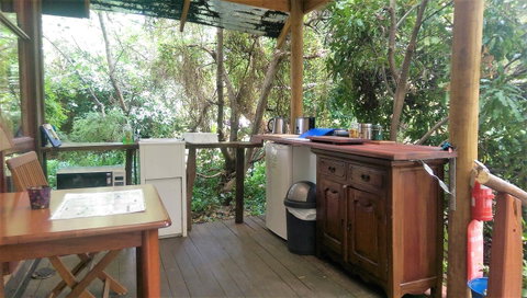 Black Cockatoo Lodge - Sunshine Coast Tourism 9