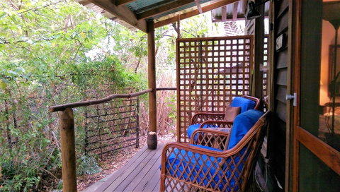 Black Cockatoo Lodge - Sunshine Coast Tourism 3