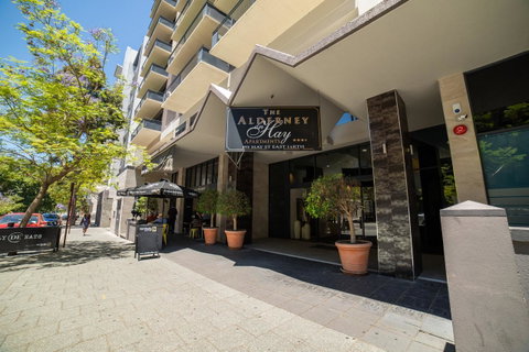 Alderney On Hay â€“ Managed By Starwest Hotel & Apartments - Holiday Sunshine Coast 2