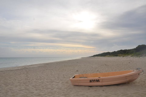 Eagle Bay Discovery - Sunshine Coast Tourism 1