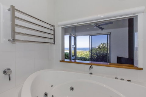 Aquatic Visions - Sunshine Coast Tourism 5