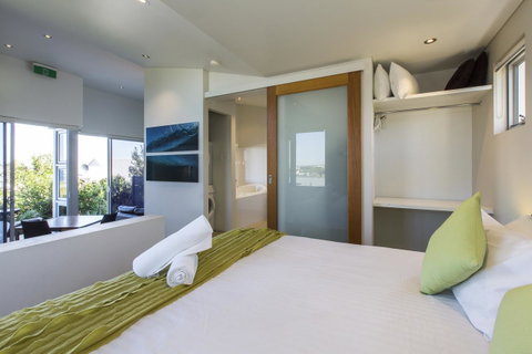 Aquatic Visions - Sunshine Coast Tourism 2