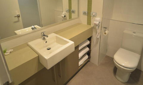 Bentley Motel - Sunshine Coast Tourism 10