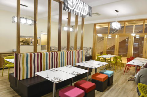 Bentley Motel - Sunshine Coast Tourism 1