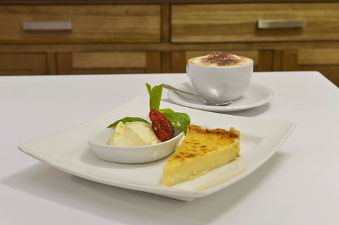 Bentley Motel - Sunshine Coast Tourism 4