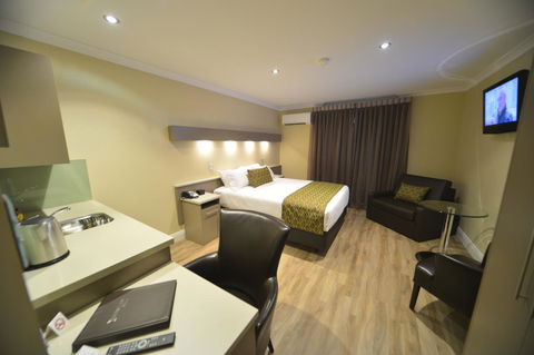 Bentley Motel - Sunshine Coast Tourism 6