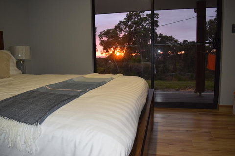 Eagle Bay House - Sunshine Coast Tourism 0