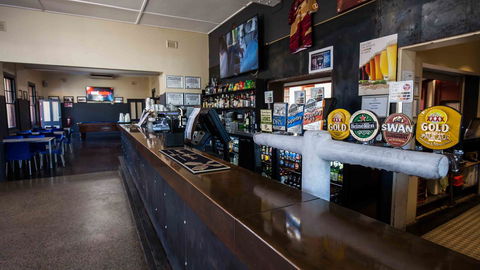 Beadon Bay Hotel - Holiday Sunshine Coast 14