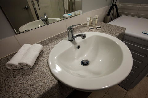 Beadon Bay Hotel - Holiday Sunshine Coast 10