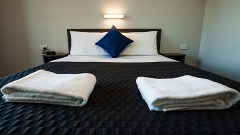 Beadon Bay Hotel - Holiday Sunshine Coast 5