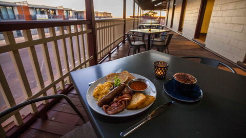 Beadon Bay Hotel - Holiday Sunshine Coast 2