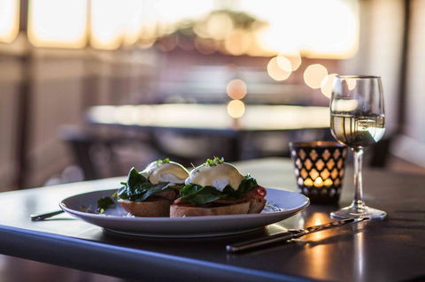 Beadon Bay Hotel - Holiday Sunshine Coast 3