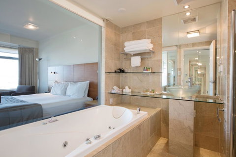 Gateway Hotel By Nightcap Plus - Sunshine Coast Tourism 5