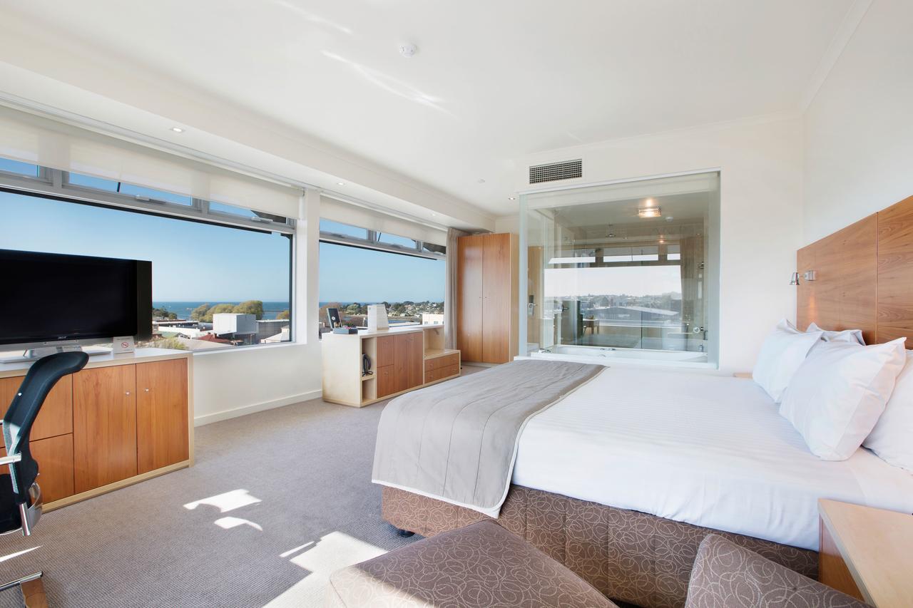 Ambleside TAS Holiday Sunshine Coast