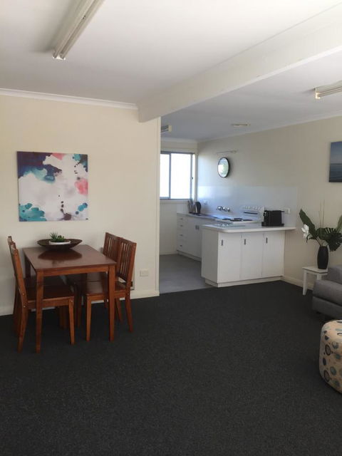 Old Pier Apartments - Sunshine Coast Tourism 1