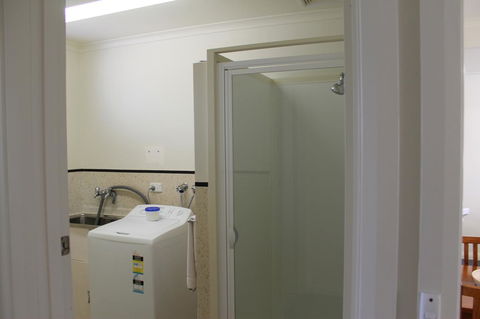 Old Pier Apartments - Sunshine Coast Tourism 15