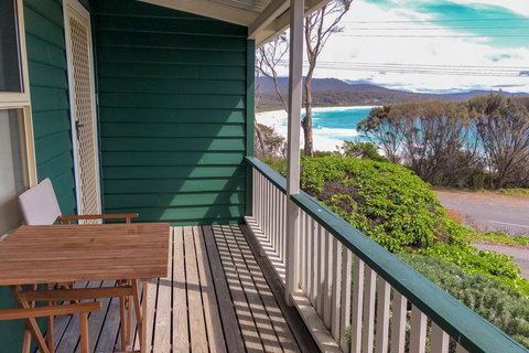 BINALONG BEACH COTTAGE Beachfront At Bay Of Fires Next To Restaurant - Holiday Sunshine Coast 14