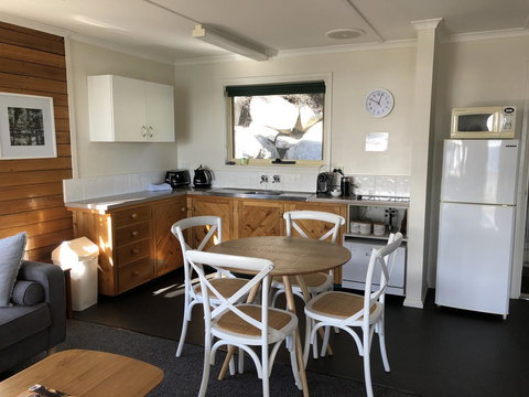 BINALONG BEACH COTTAGE Beachfront At Bay Of Fires Next To Restaurant - Holiday Sunshine Coast 18