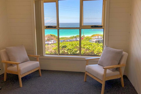 BINALONG BEACH COTTAGE Beachfront At Bay Of Fires Next To Restaurant - Holiday Sunshine Coast 3